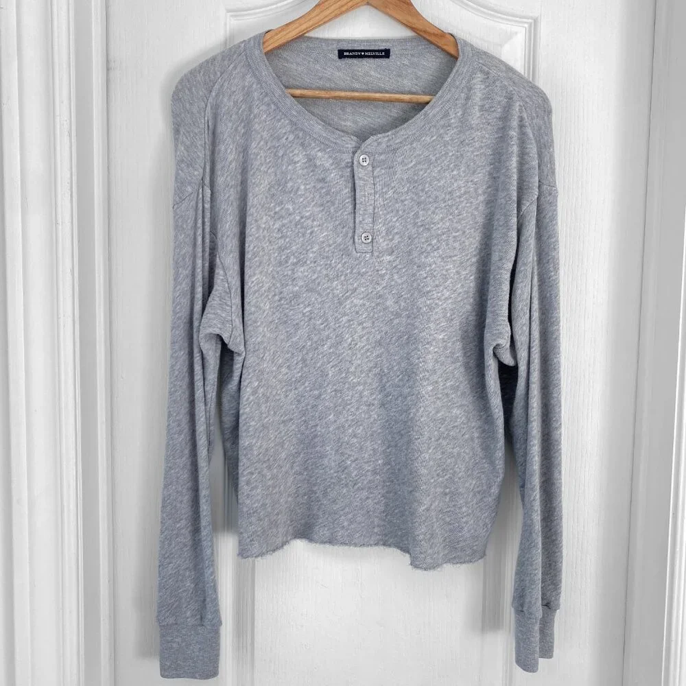 🎬✨Brandy Melville - Grey Longsleeve Henley Shirt 100% Cotton - Picture 3 of 10
